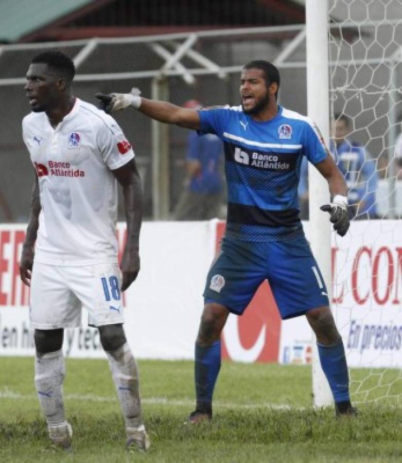 ¡Lesiones! Nahún Espinoza hará varios cambios con Olimpia ante Platense