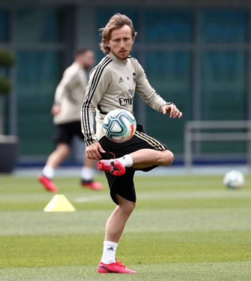 Solo uno con mascarilla: Real Madrid regreso a los entrenamientos con nuevos looks y sin protección