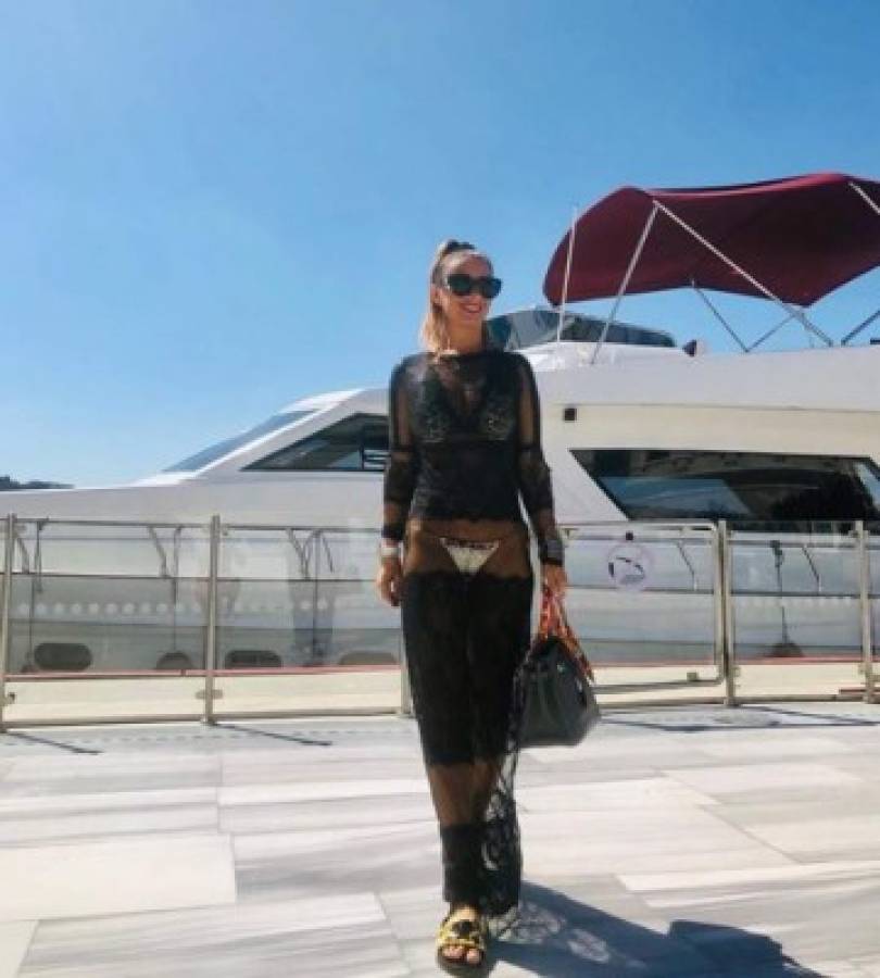 Anamaria Prodan, la espectacular modelo y millonaria que comprará un club rumano con deudas