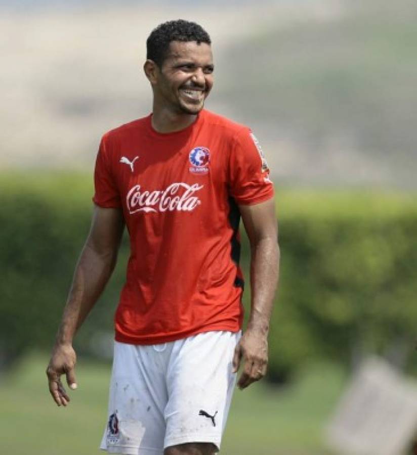 Conoce a los futbolistas con más títulos en Liga Nacional de Honduras