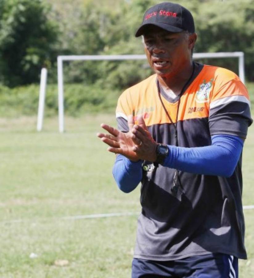 Grandes futbolistas hondureños sin suerte o alejados de la dirección técnica