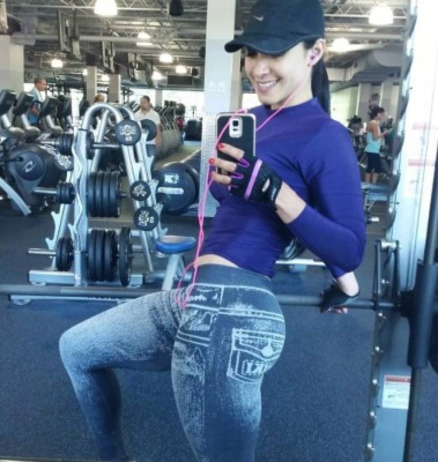 La selfies más sexys de la reina del fitness hondureña, Mabiza Caravante