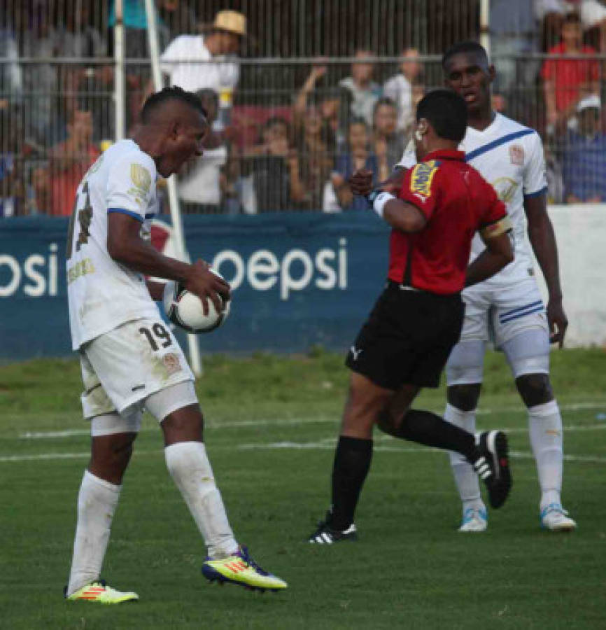 La mejores acciones de la Final del Futbol de Honduras