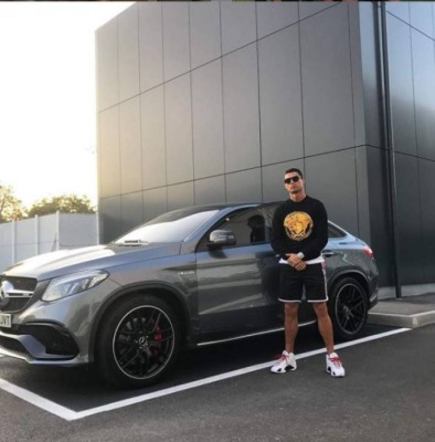 Cristiano Ronaldo revela de cuánto es su fortuna: 17 autos y cientos de millones de dólares