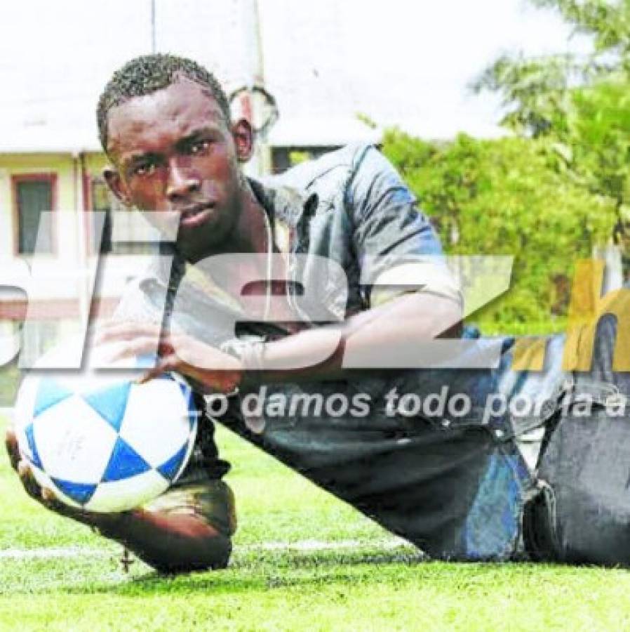 El álbum imperdible de Alberth Elis, el nuevo jugador del Monterrey de México