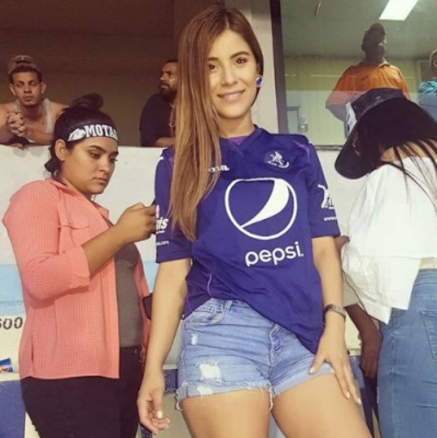 Periodistas, diputados y cantantes que son aficionados de Motagua y Marathón