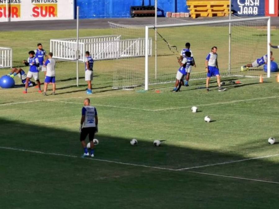 Enrique Facussé: 'Yo soy el único jugador que no soy profesional en el equipo'