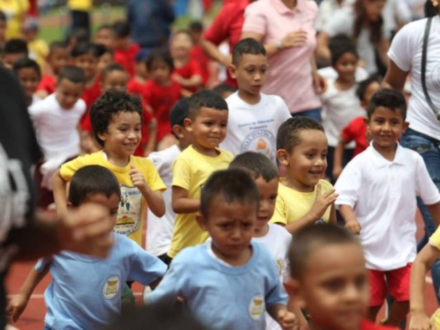 Programa de atletismo 'Corriendo por nuestro Planeta' se desarrolló con éxito