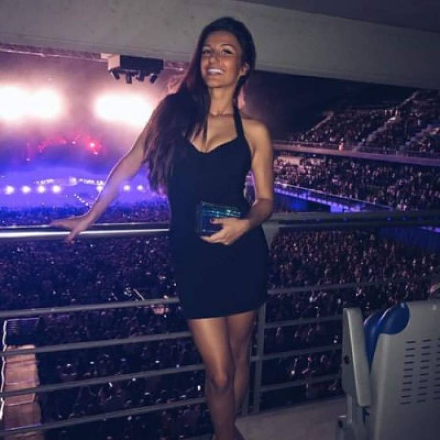 La bella Adriana Pozueco, novia de Theo Hernández, disfruta de Abu Dhabi
