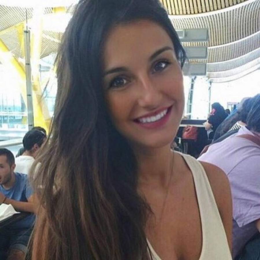 La bella Adriana Pozueco, novia de Theo Hernández, disfruta de Abu Dhabi
