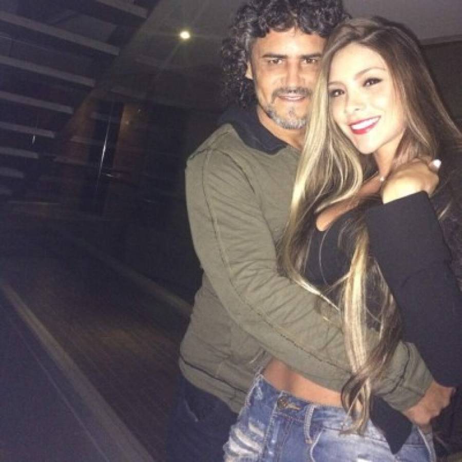 ¡QUÉ SUERTUDO! Leonel Álvarez, el técnico con la novia más bella