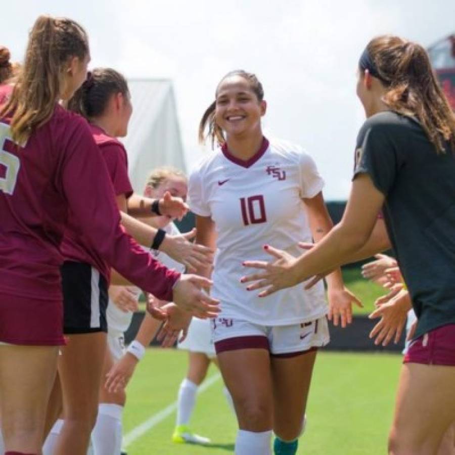 Deyna Castellanos, la futbolista venezolana hincha del Saprissa