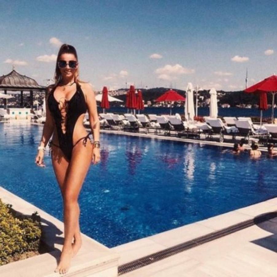 Anamaria Prodan, la espectacular modelo y millonaria que comprará un club rumano con deudas
