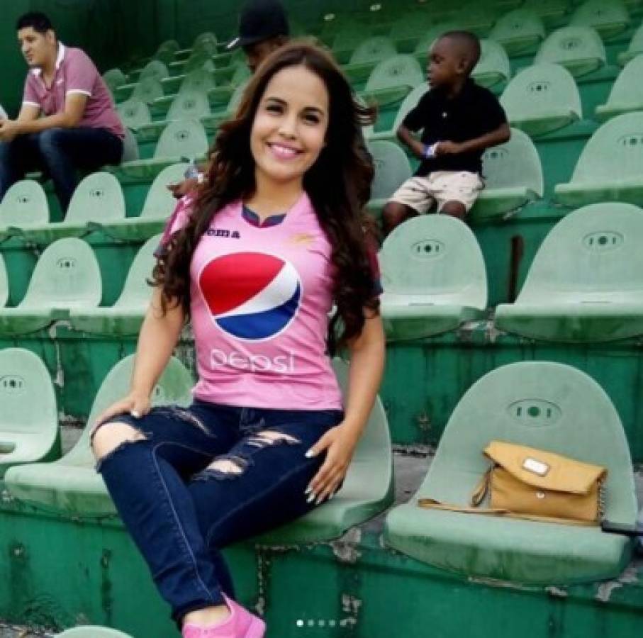 TOP 20: Las aficionadas más sexi y bonitas del Motagua y Marathón