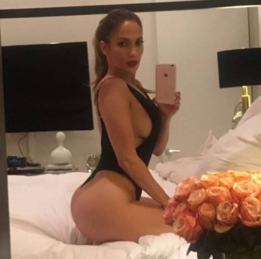 Las veces que JLo, novia de Alex Rodríguez, enseñó de más en Instagram