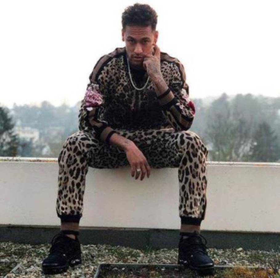 La vida de lujos y excesos de Neymar; le paga sueldo a sus amigos que lo acompañan