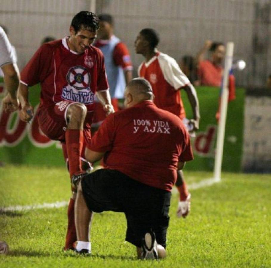 FOTOS: El álbum del delantero del Real España Nicolás Cardozo