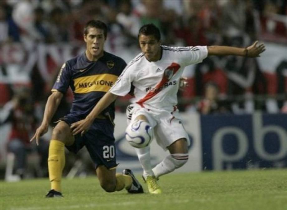 ¿Traidores? Los futbolistas que defendieron la camiseta de Boca y River en la historia