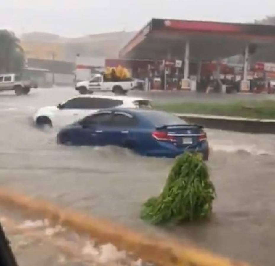 Sucumbe la capital industrial: Así luce San Pedro Sula por las fuertes lluvias que está dejando Iota