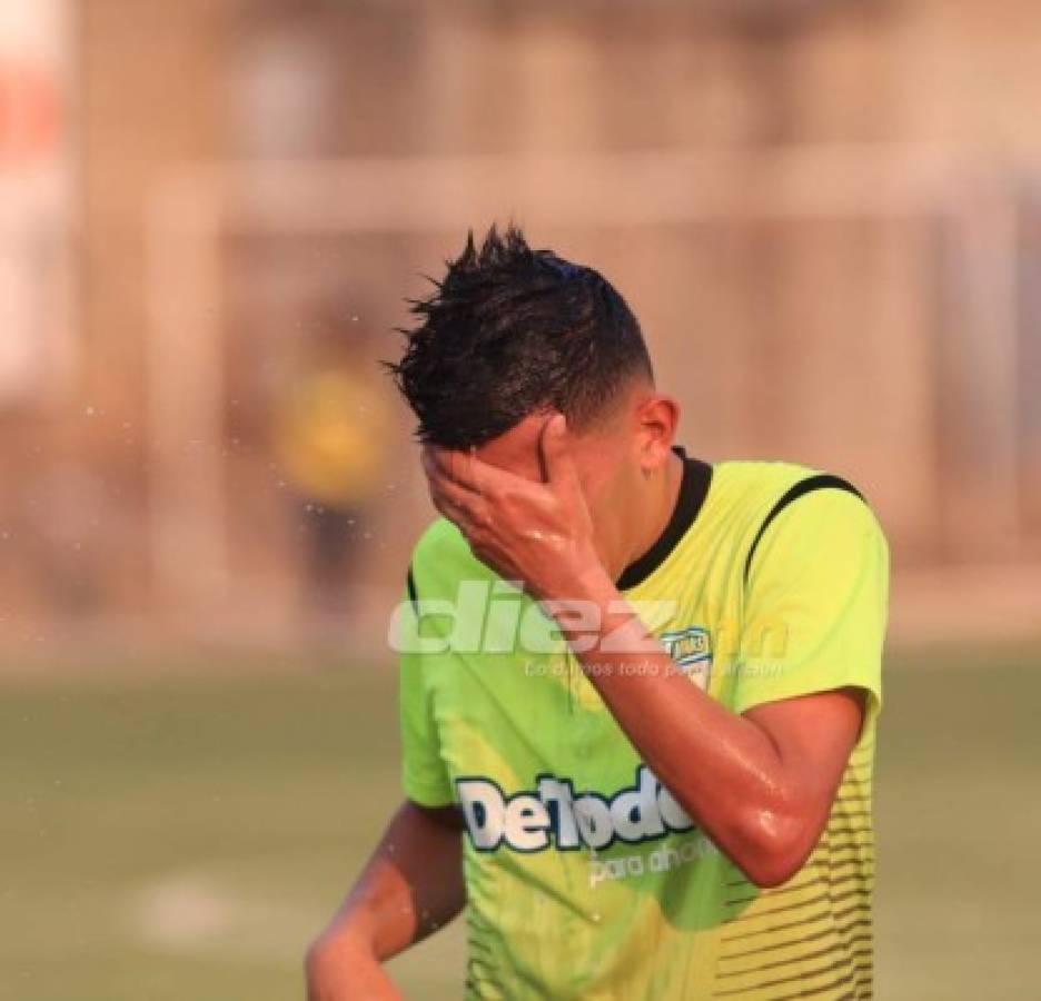 FOTOS: El llanto de los jugadores de Real Minas tras perder ante Marathón