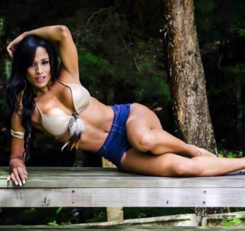 La sensual brasileña Renata Arcanjo y su amor por Guatemala