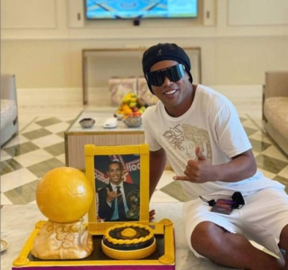 La vida de millonario de Ronaldinho tras su paso por la cárcel: Sus negocios, viajes y fortuna real