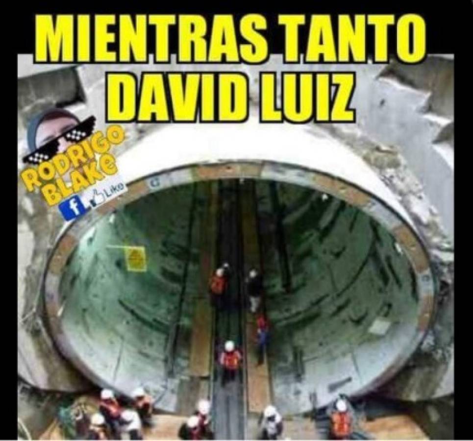 David Luiz, víctima de memes tras humillaciones de Luis Suárez