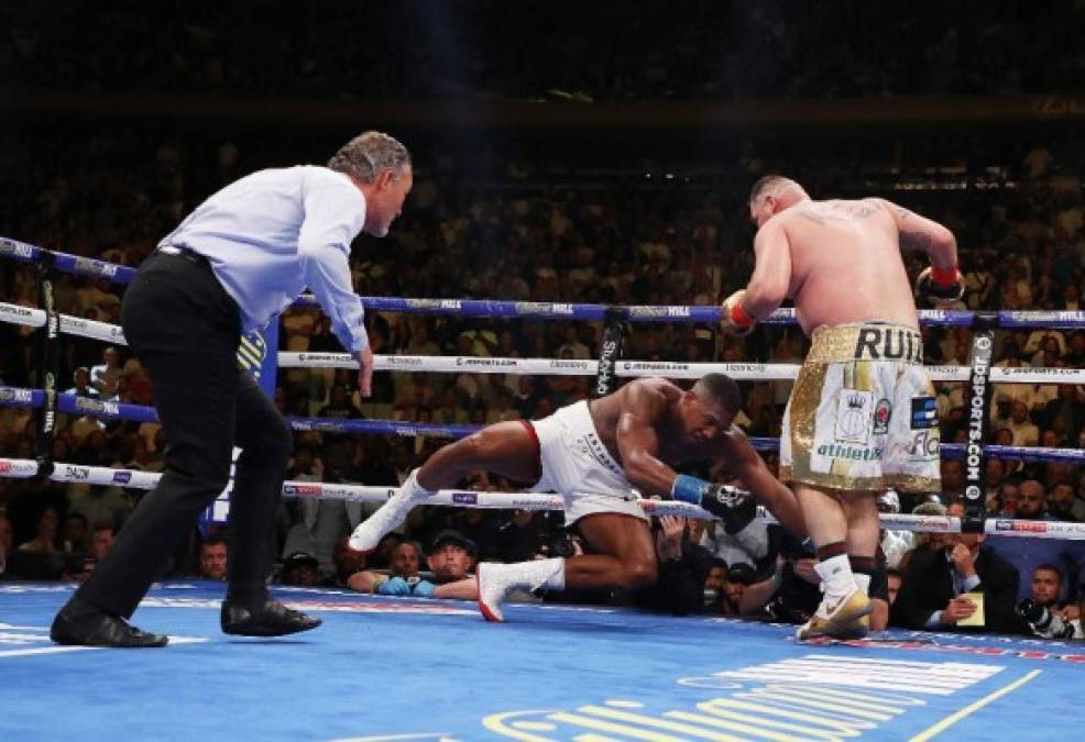 Andy Ruiz Jr. sorprende al derrotar y destrona a Anthony Joshua como campeón de los pesados