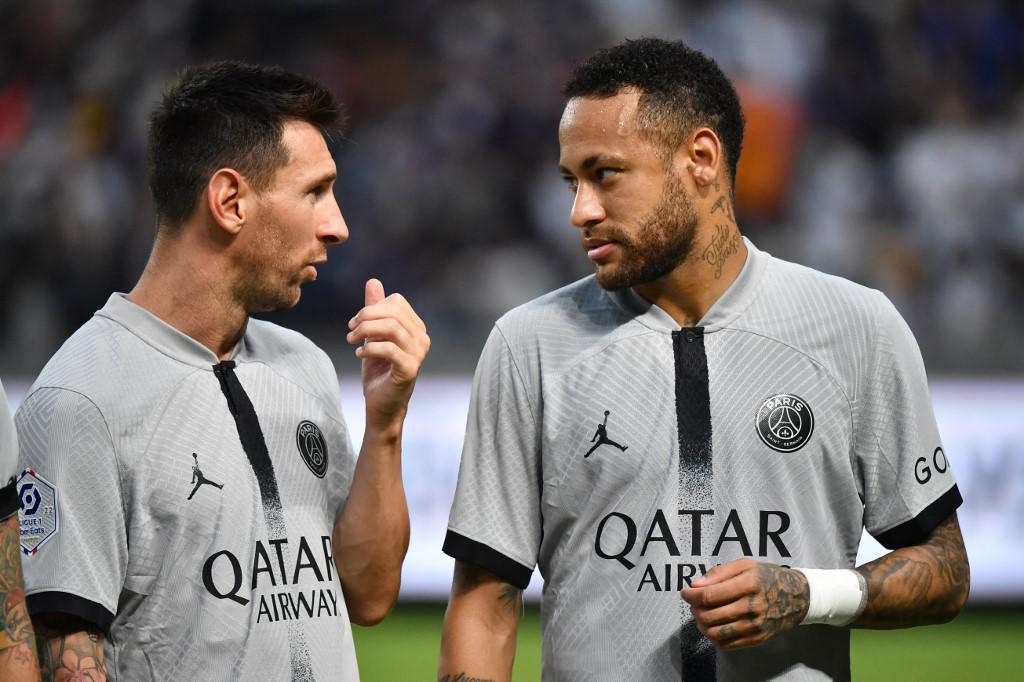 Neymar marcó doblete en la paliza del PSG para cerrar su gira en Japón; Messi y Mbappé se unieron al festín de goles
