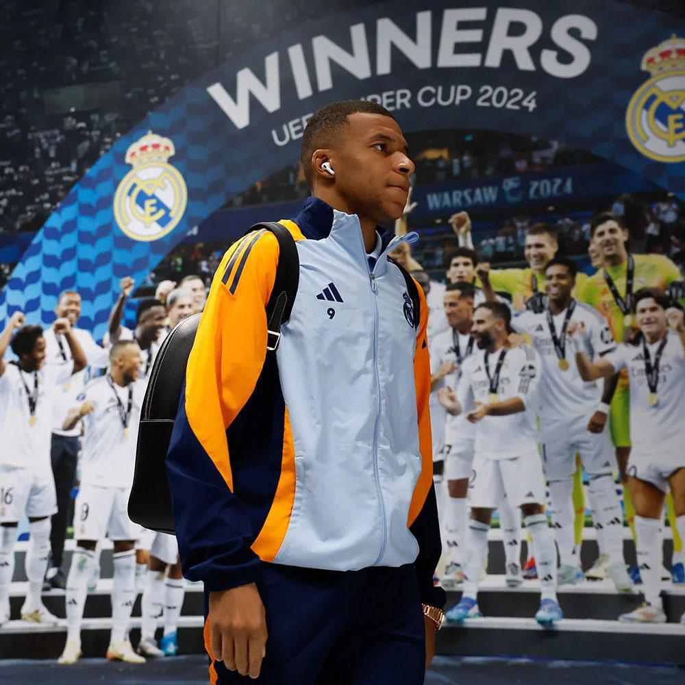 El infiltrado en el Bernabéu, Vinicius cambió de look y personalidades hondureñas en el Clásico Madrid - Barça