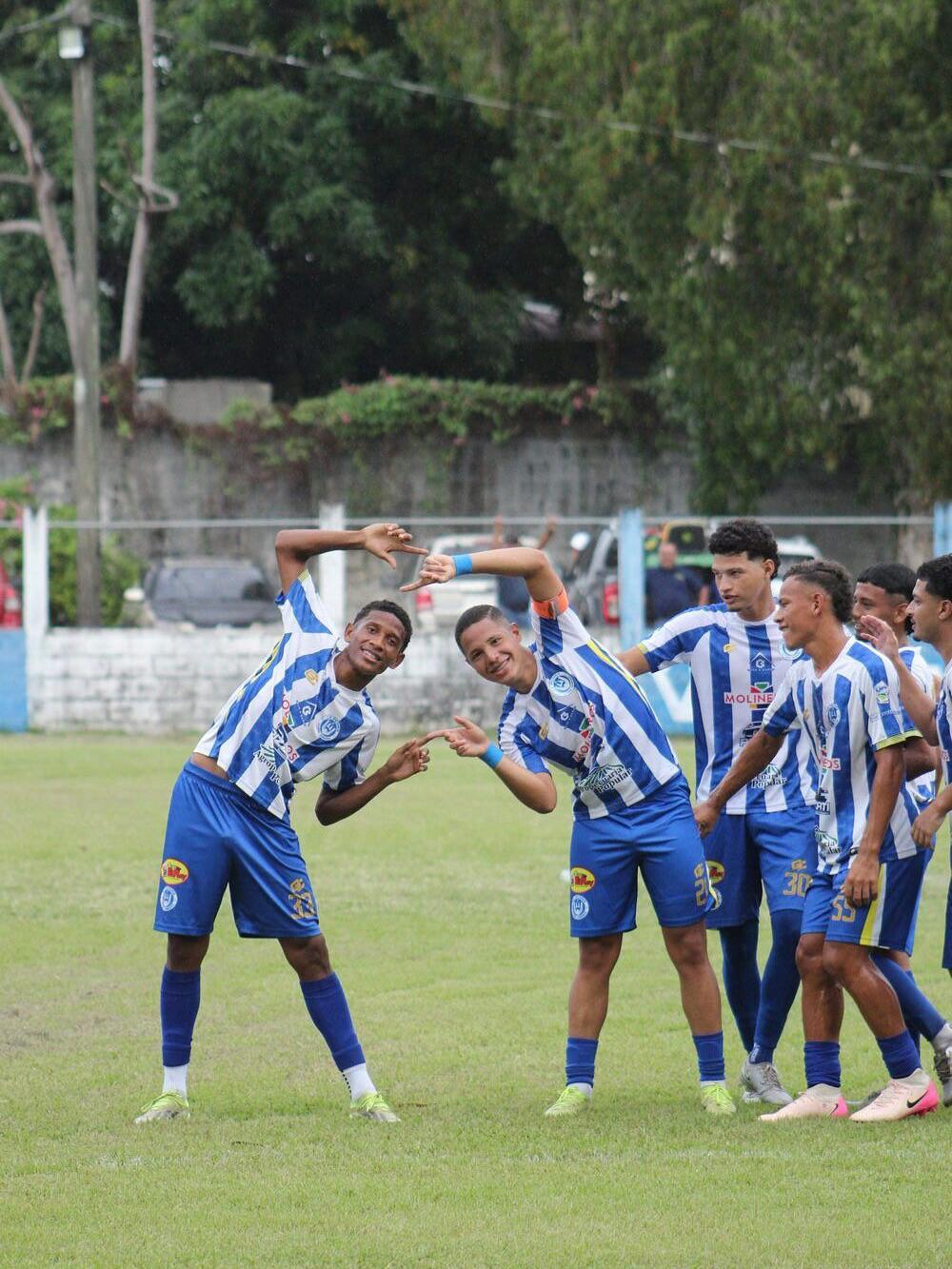 Victoria está luchando para clasificar a la que sería una final histórica para sus reservas.