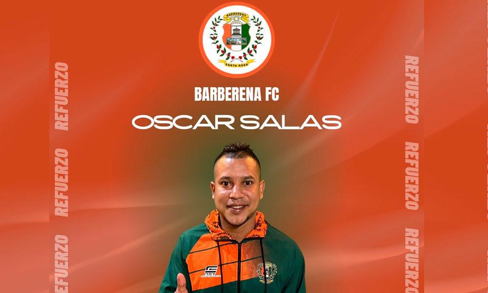 Óscar Salas ahora juega en la segunda categoría de Guatemala con el Barberena FC.