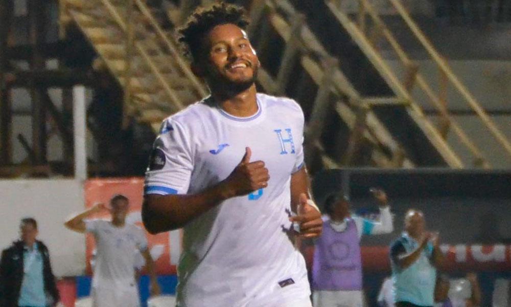 Los legionarios que cambiarán de club para el 2025 y los futbolistas hondureños que pueden irse al extranjero