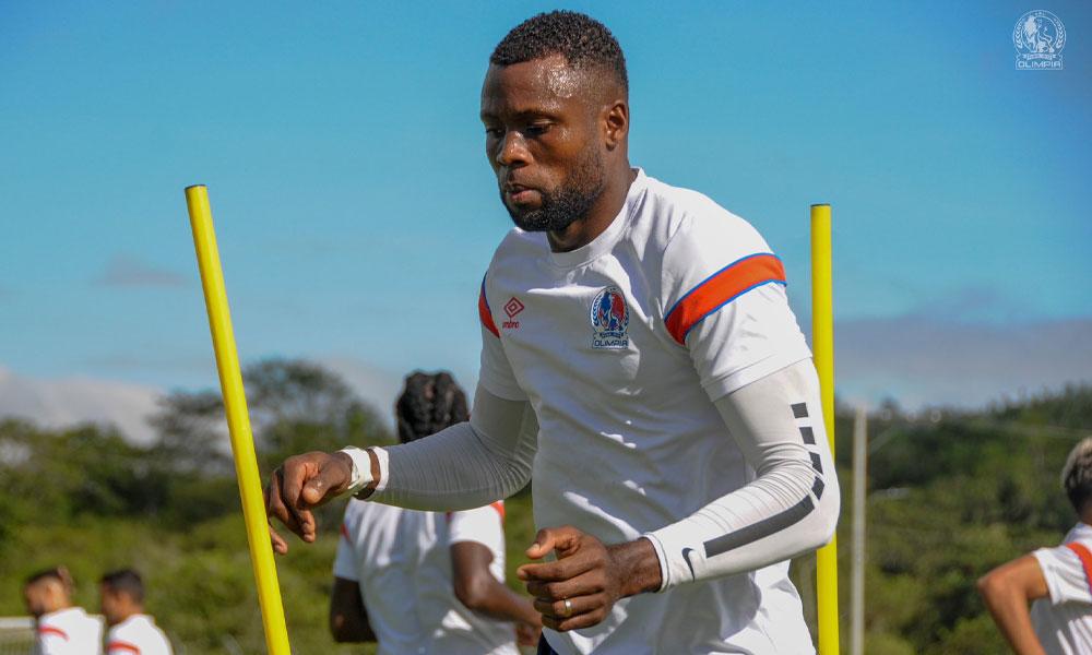 Romell Quioto sorprende y se pone a las órdenes de Troglio en pretemporada del Olimpia ¿qué pasa con Arboleda?