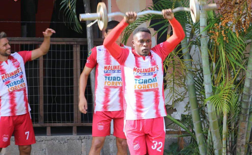 Fichajes Honduras: Olimpia y Marathón preparan barrida, Lavallén se va y DT se ofrece al león; jugador rechaza a Motagua