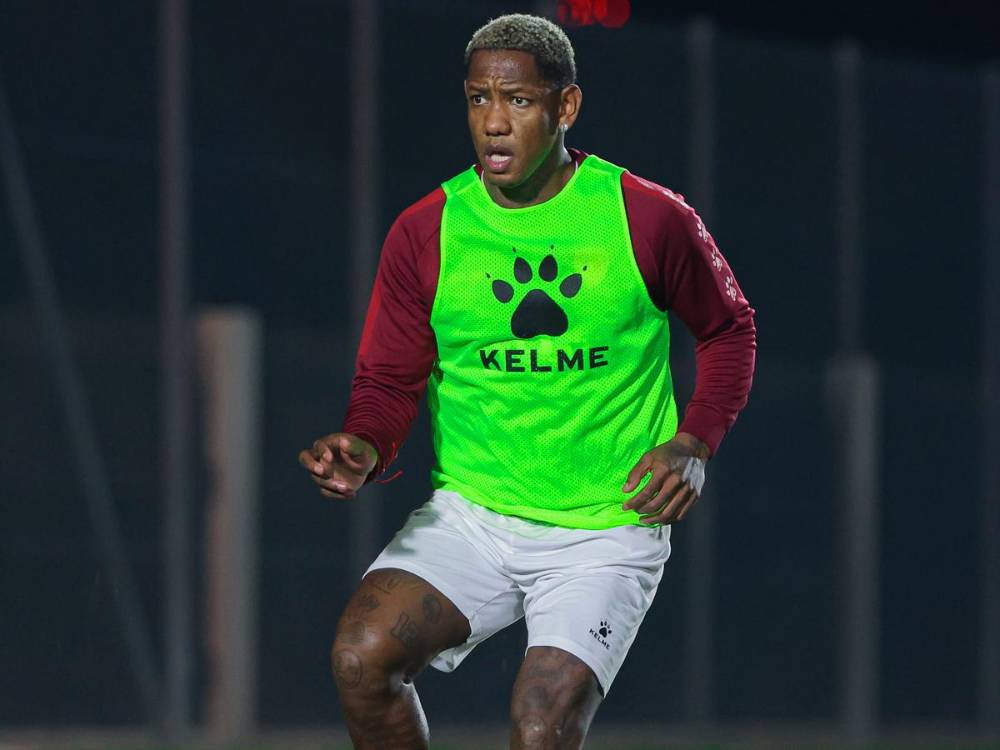 Hondureño Romell Quioto vuelve a la actividad; debutó con el Al Arabi