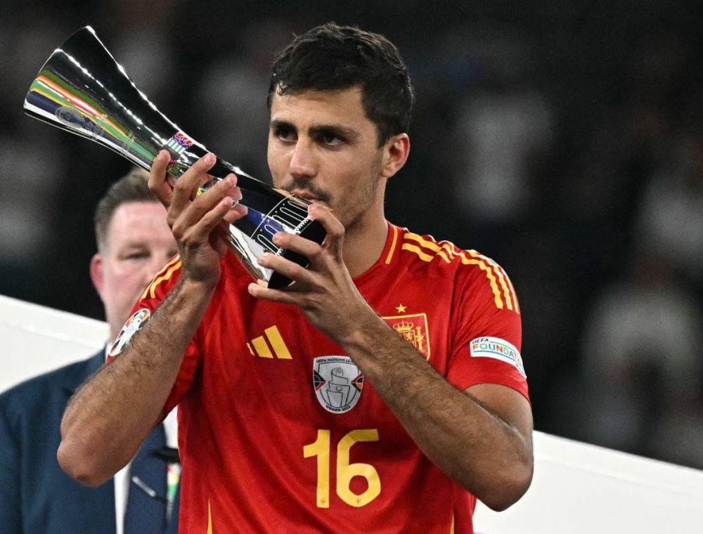 Así es la vida de Rodri: Balón de Oro 2024, su título universitario y revela por qué no tiene redes sociales