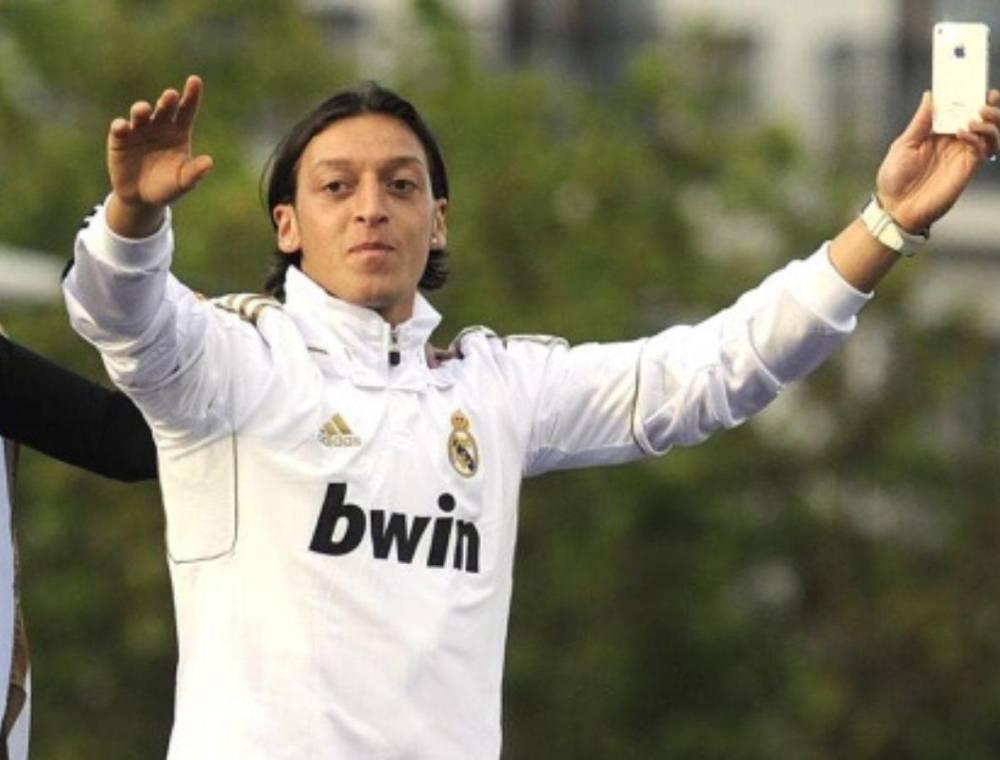 Ex Real Madrid y campeón del Mundo con Alemania: así es el increíble cambio físico que ha tenido Mesut Özil tras su retiro