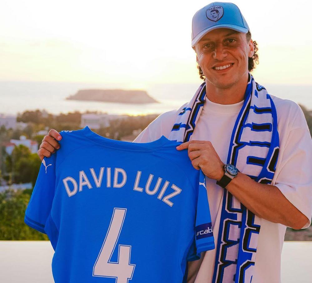 David Luiz jugará la Champions con 38 años: firmó con uno de los equipos más humildes y enfrentará a su ex