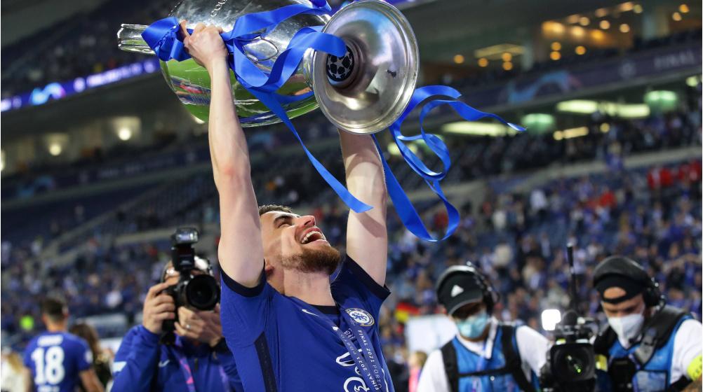 Real Madrid y Barcelona tienen amarrados a varios: los valiosos cracks que saldrían en el mercado de verano 2022