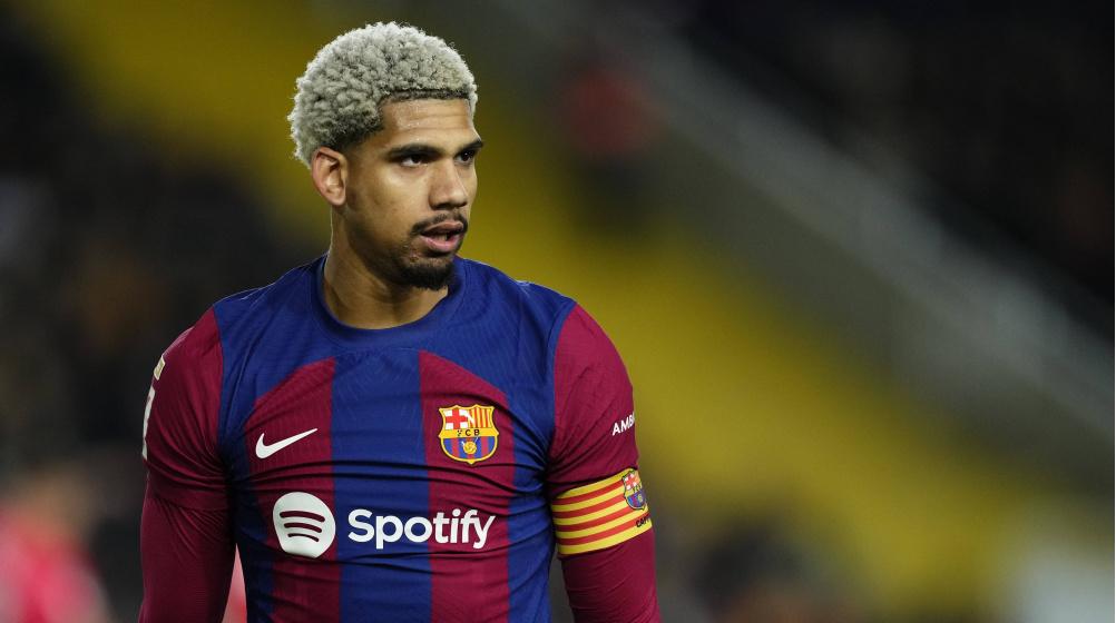 Ronald Araujo tendría los días contados en Barcelona; Juventus sería su próximo destino.