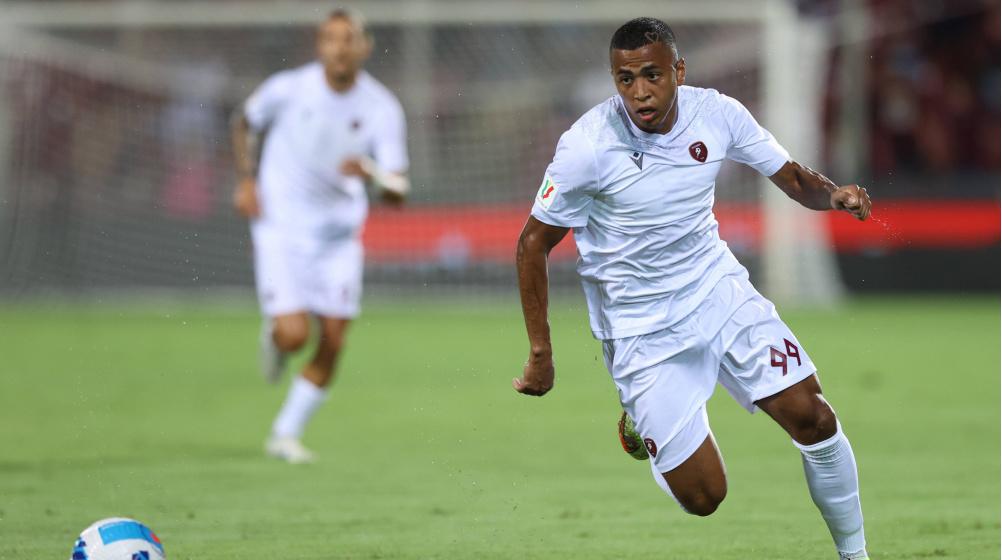 EL MERCADO: La Tota le saca jugador al Motagua, que va por su último fichaje; Olimpia sufriría nueva baja y Marathón sigue fichando