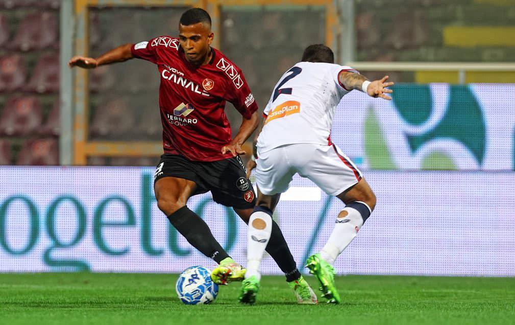 Se quiebra la legión hondureña en Europa: Llegaron dos pero se regresan dos, otros cambian de club y el delantero que busca equipo