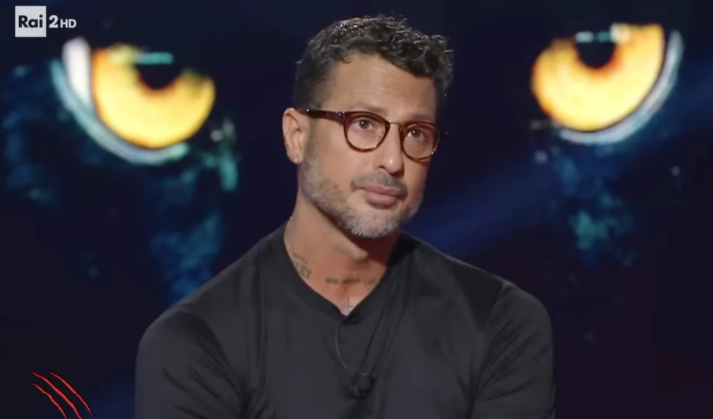 Fabrizio Corona amenaza con revelar quiénes son los otros jugadores adictos a las apuestas.