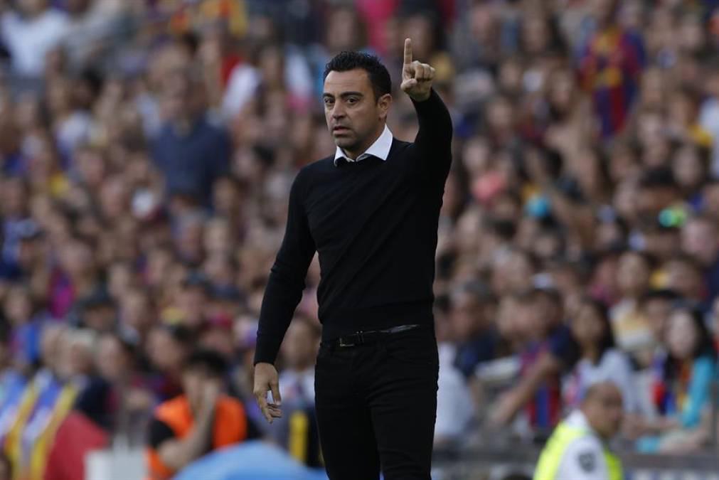 Xavi Hernández fue tajante y lo echó del Barcelona: “Le tuve que decir que diera un paso al costado, me costó dormir”