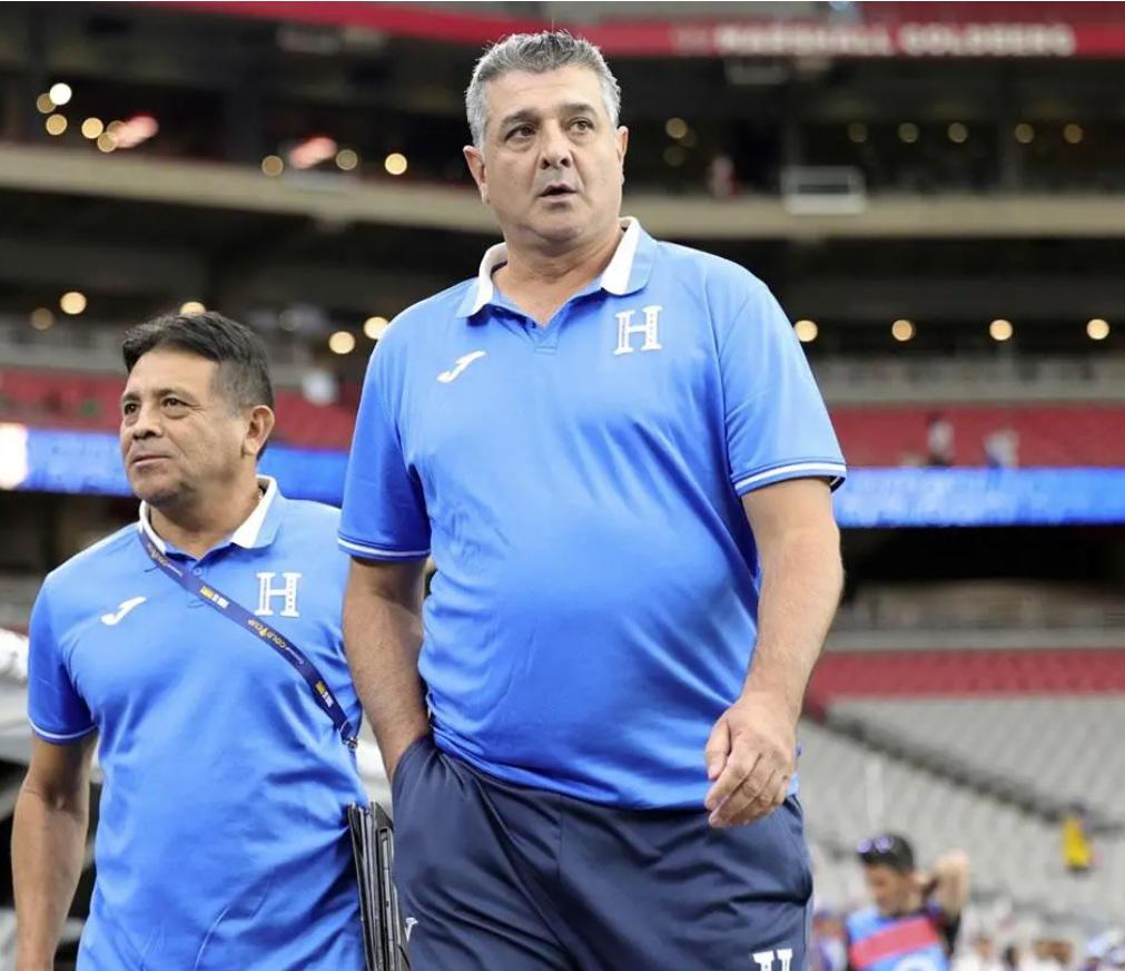 Desde el debut en eliminatorias mundialistas ¿Cuántos técnicos extranjeros dirigieron a la Selección de Honduras?