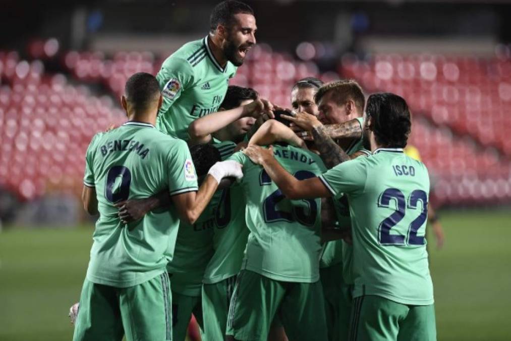 Real Madrid sufre para ganar ante Granada y queda a una victoria del título de la liga española