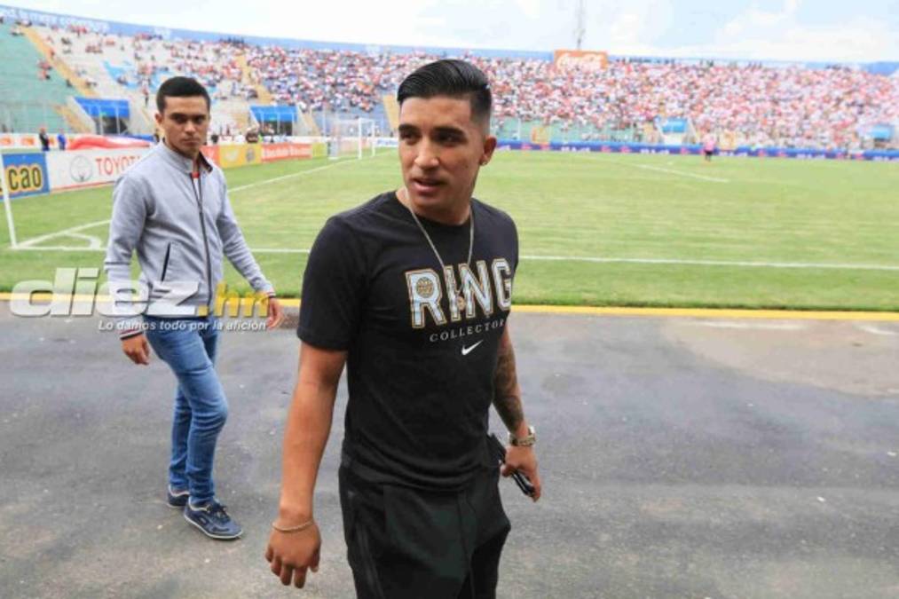 LO QUE NO SE VIO POR TV: ¿Dónde vio el partido Keosseián?; modelo y legionario en primera fila