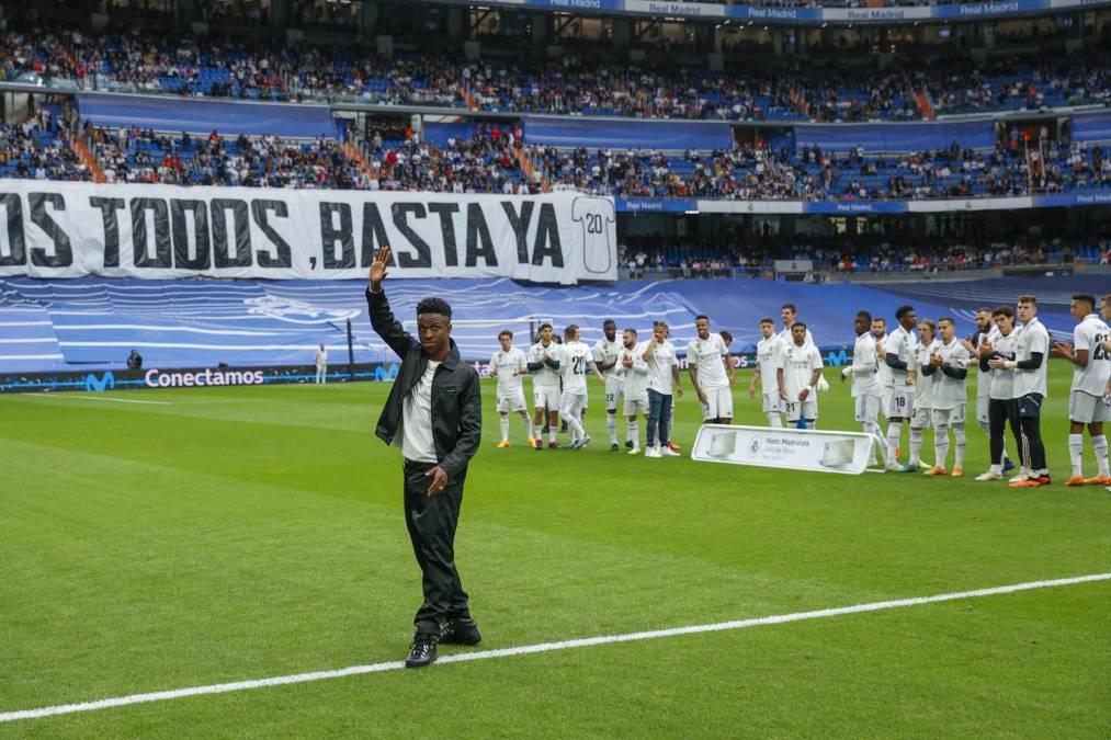 FOTOS: El Real Madrid rinde homenaje a Vinicius, el mensaje contra el racismo y la visita de Florentino Pérez