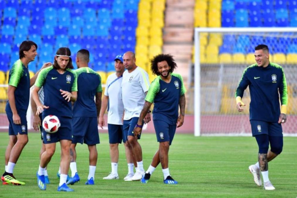 Danilo se lesiona y será baja para Brasil en el Mundial de Rusia 2018